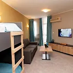 Хотел хевън 4*