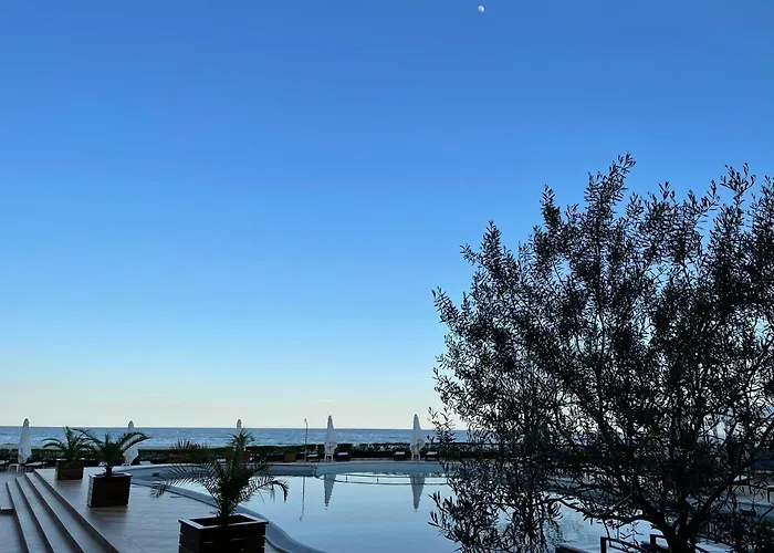 Heaven מלון סאני ביץ'