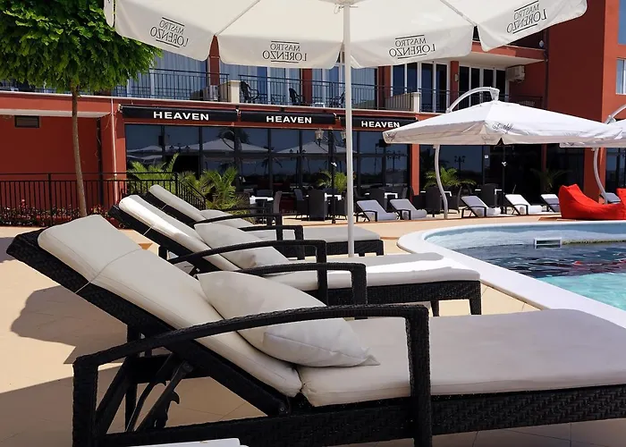 Heaven 4*